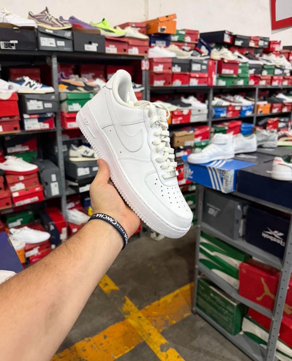 NIKE AIR FORCE 1 '07 WHITE