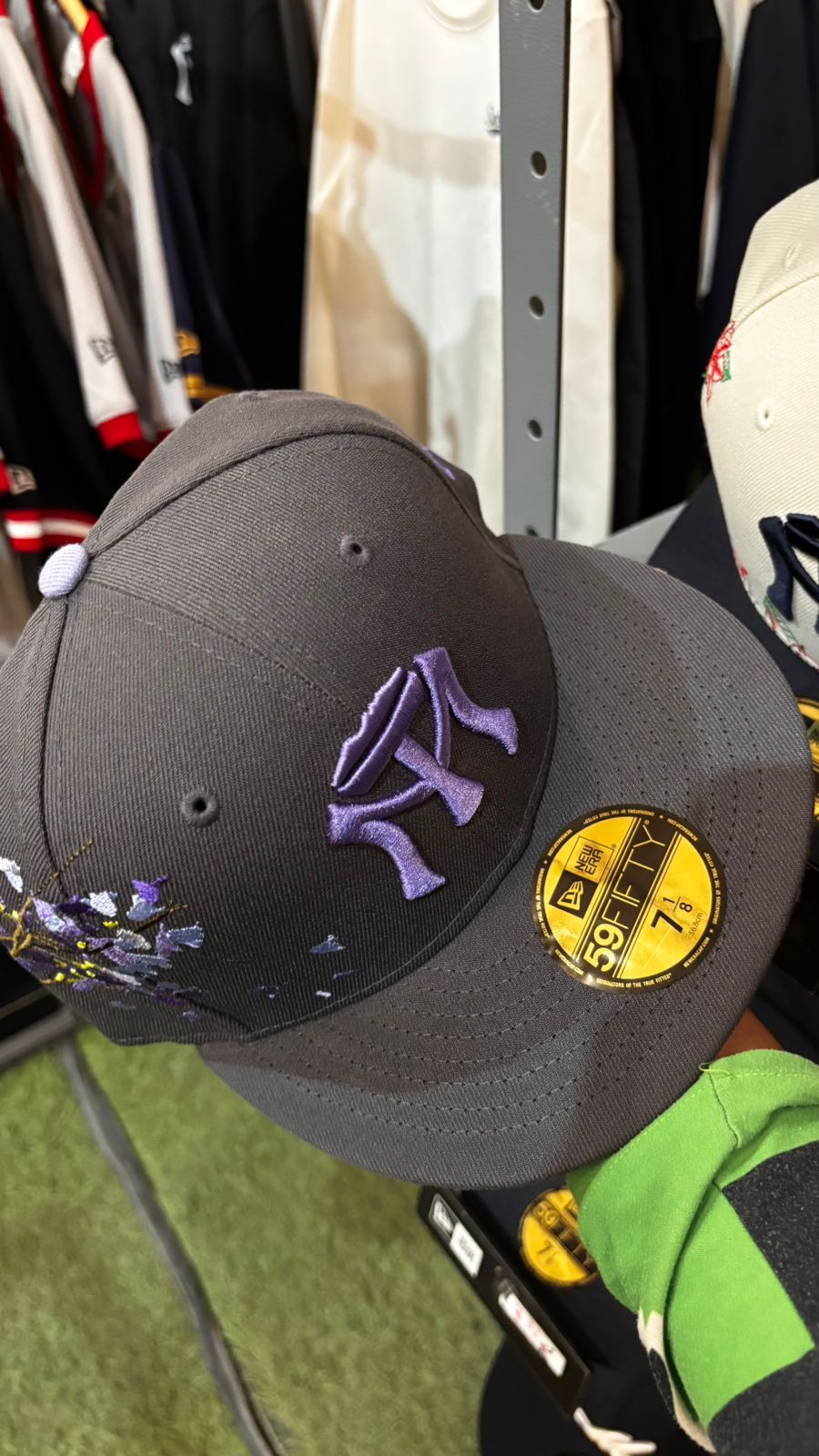 CAP SULTANES DE MONTERREY SONDEREDITION BLUMEN